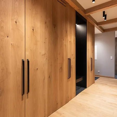 Flatbook Apartments Granaria Premium Prestige Riverside & Parking Apartmán *