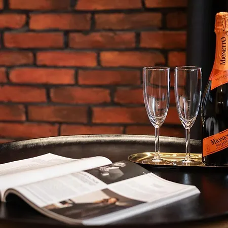 Flatbook Apartments Granaria Premium Prestige Riverside & Parking * Gdaňsk